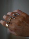 Sweet Heart Diamond Band 18K Gold Vintage 1970s