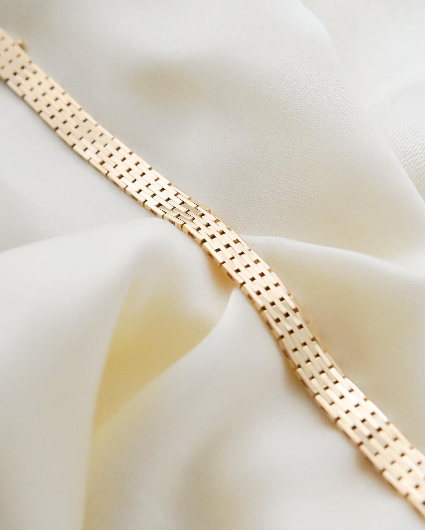 Beautiful Vintage Bracelet 14K Gold 1970s