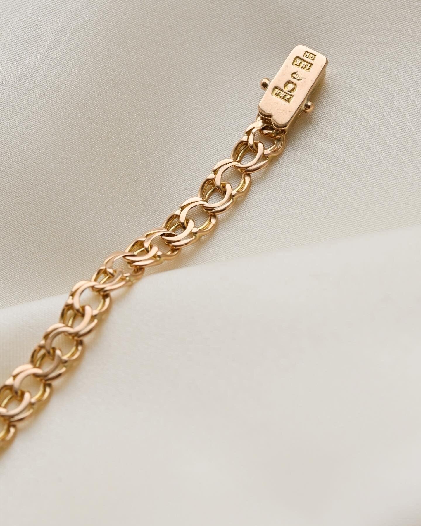 Glowing Swedish Bismarck Bracelet 18K Gold 1957