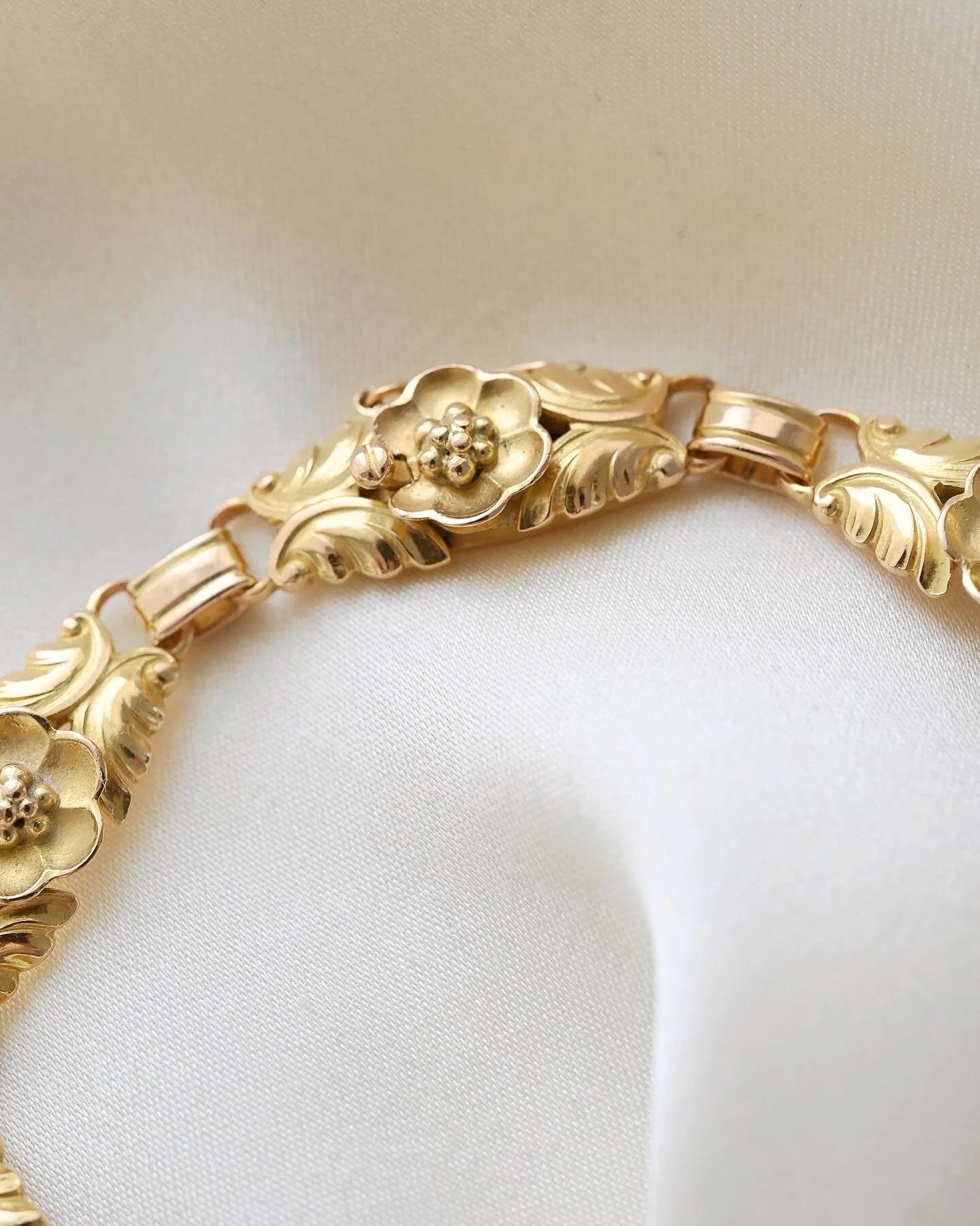 Rare Iconic Georg Jensen Flower Dream Bracelet 18K Gold Beg. 1900s