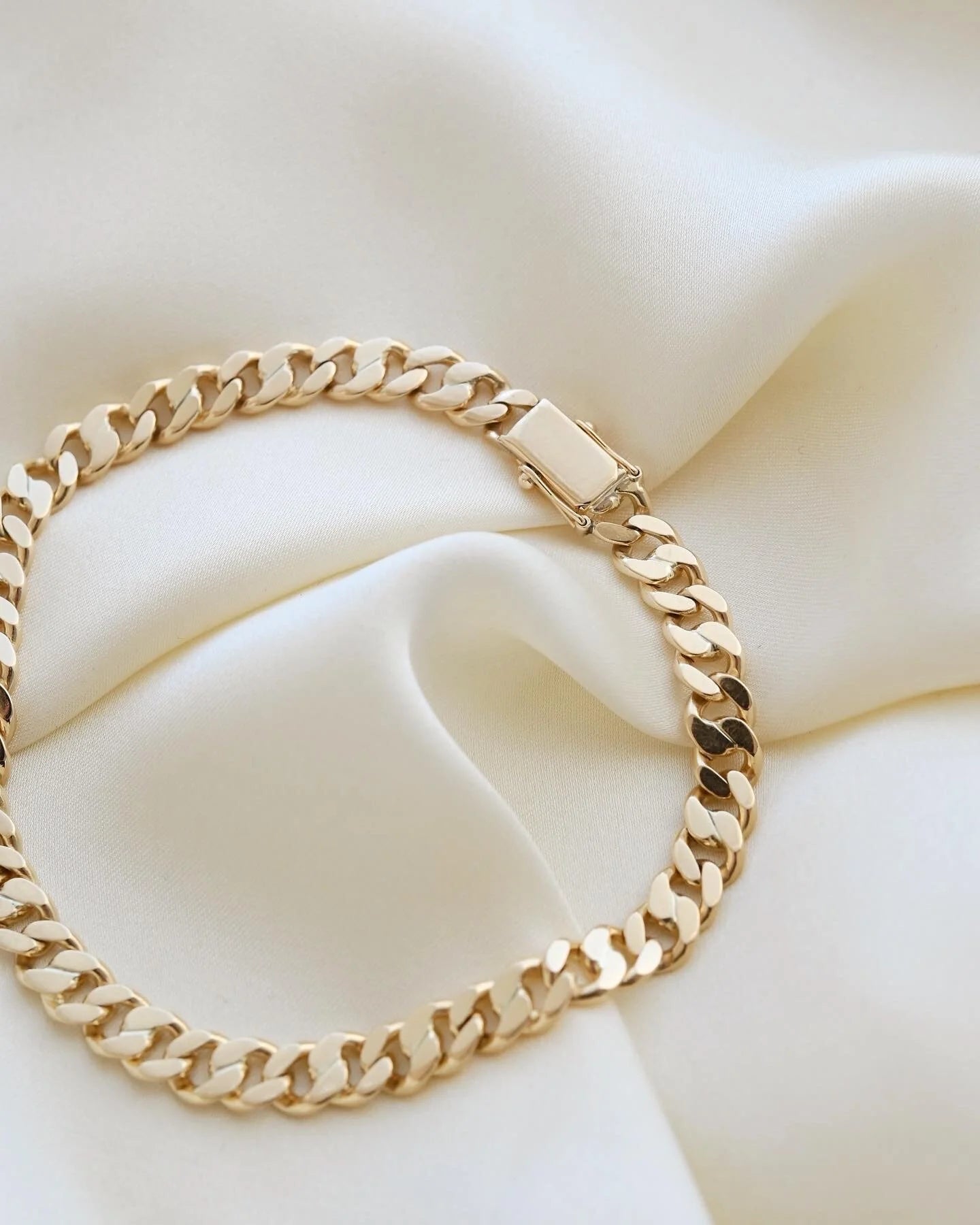 Fabulous Danish Vintage Curb Link Bracelet 14K Gold