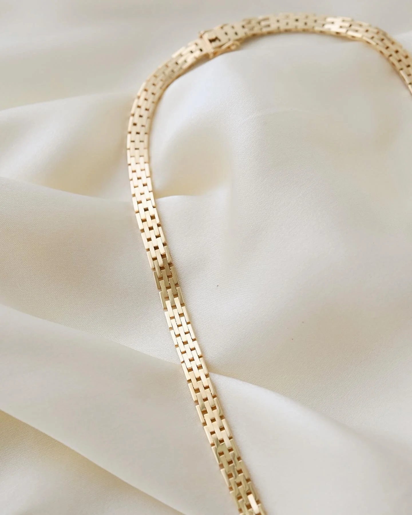 Amazing Mid Size Danish Vintage Necklace 14K Gold 1960s
