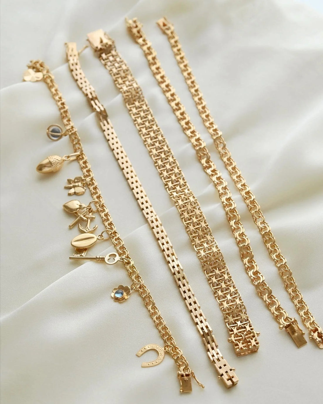 Selection of Special Swedish Vintage Bracelets 18K Gold Mid 1900s