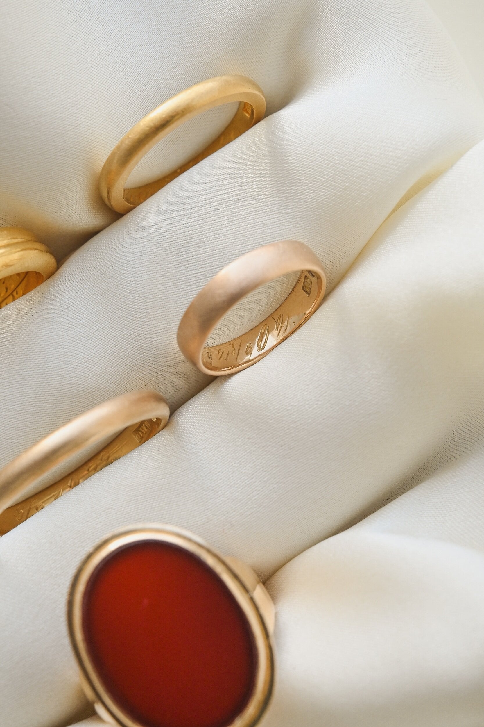 Antique Edwardian Rose Gold Band Size 4 18K Gold 1902
