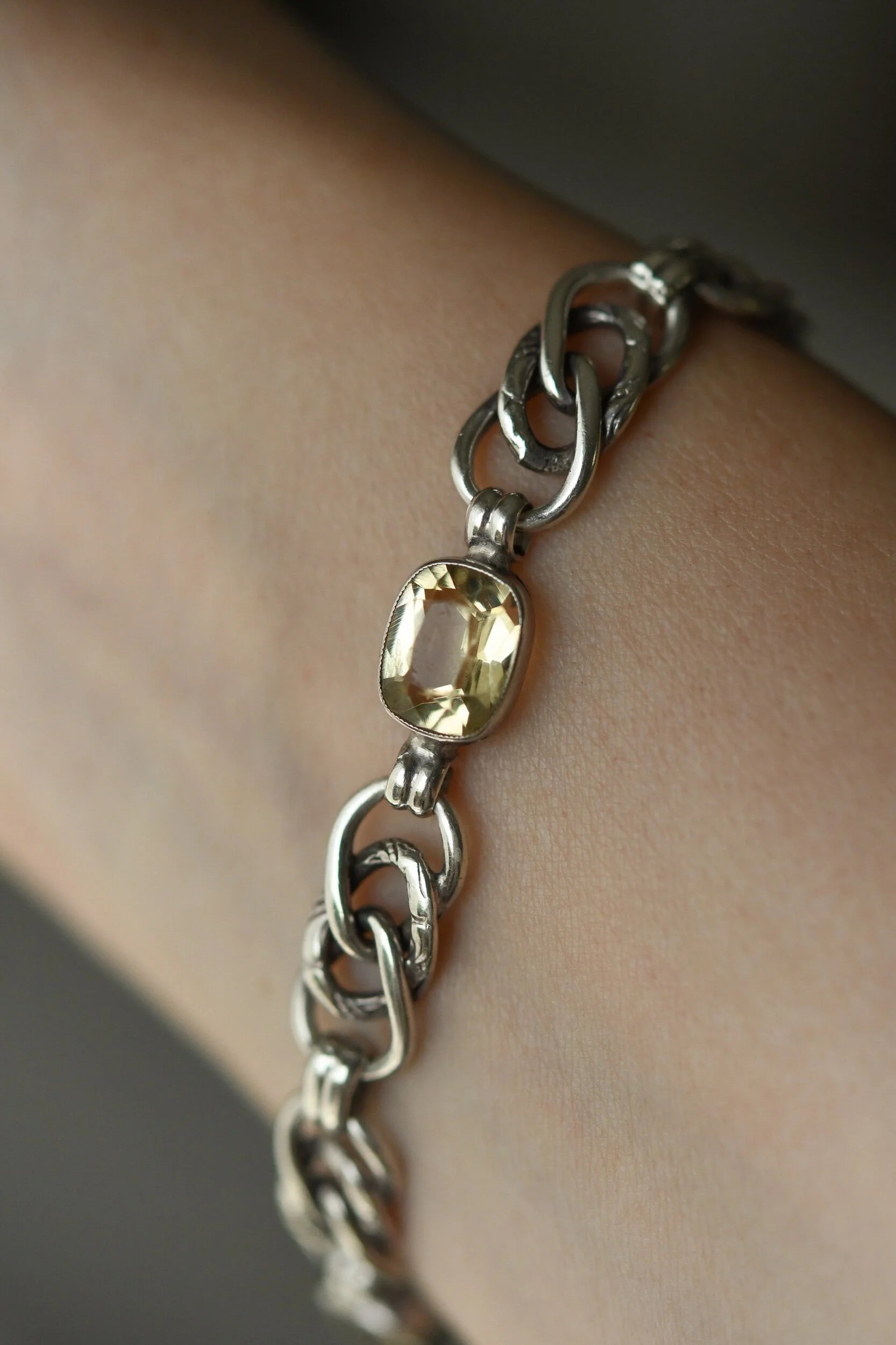 Shipping included! Beautiful Antique Citrine Silver Bracelet 1930s