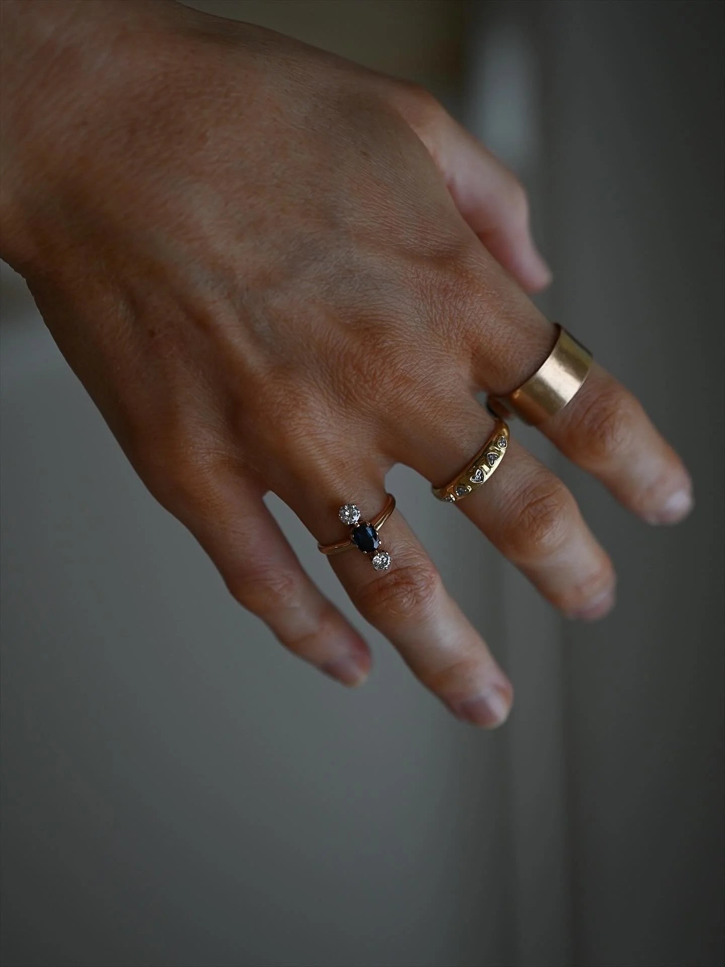 Spectacular Old Sapphire x Diamond Trilogy Ring