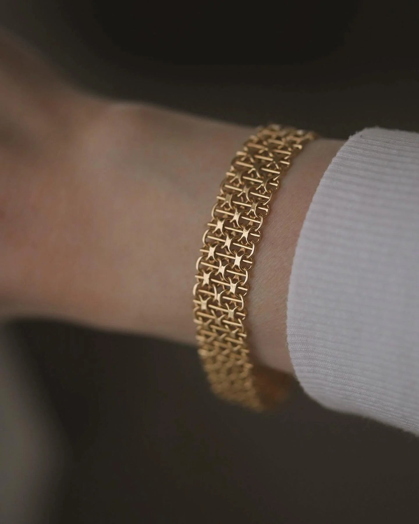 Beautiful Swedish Star Link Bracelet 18K Gold 1969