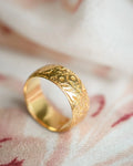 Gorgeous Edwardian Flower Engraved Ring 18K Gold 1905