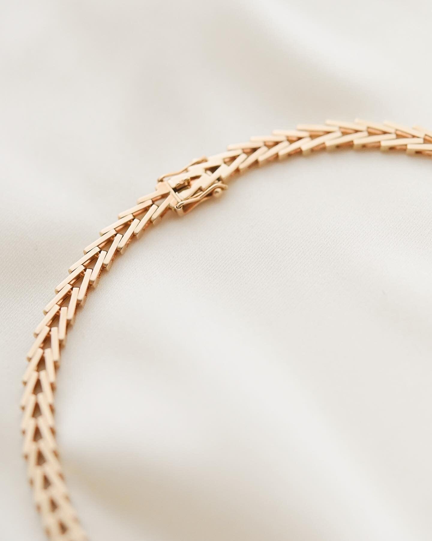 Long Heavy 30 Grams Geneva Link Variation Necklace 14K Gold