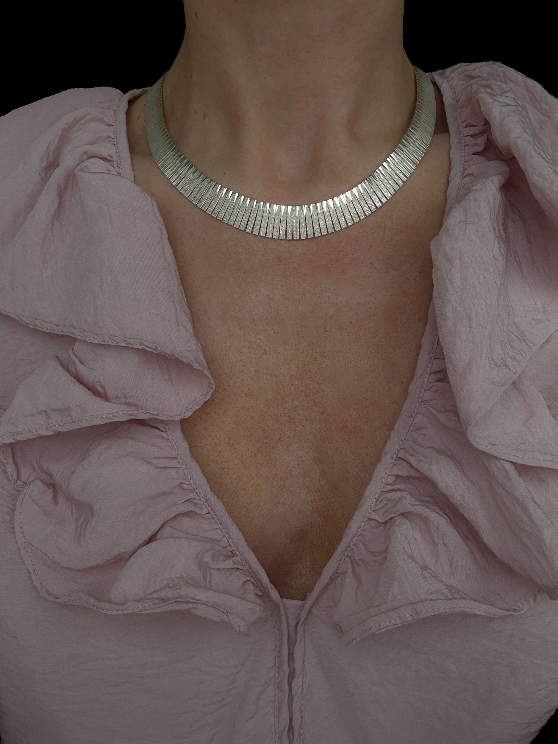 Gorgeous Silver Mid Century Vintage Necklace