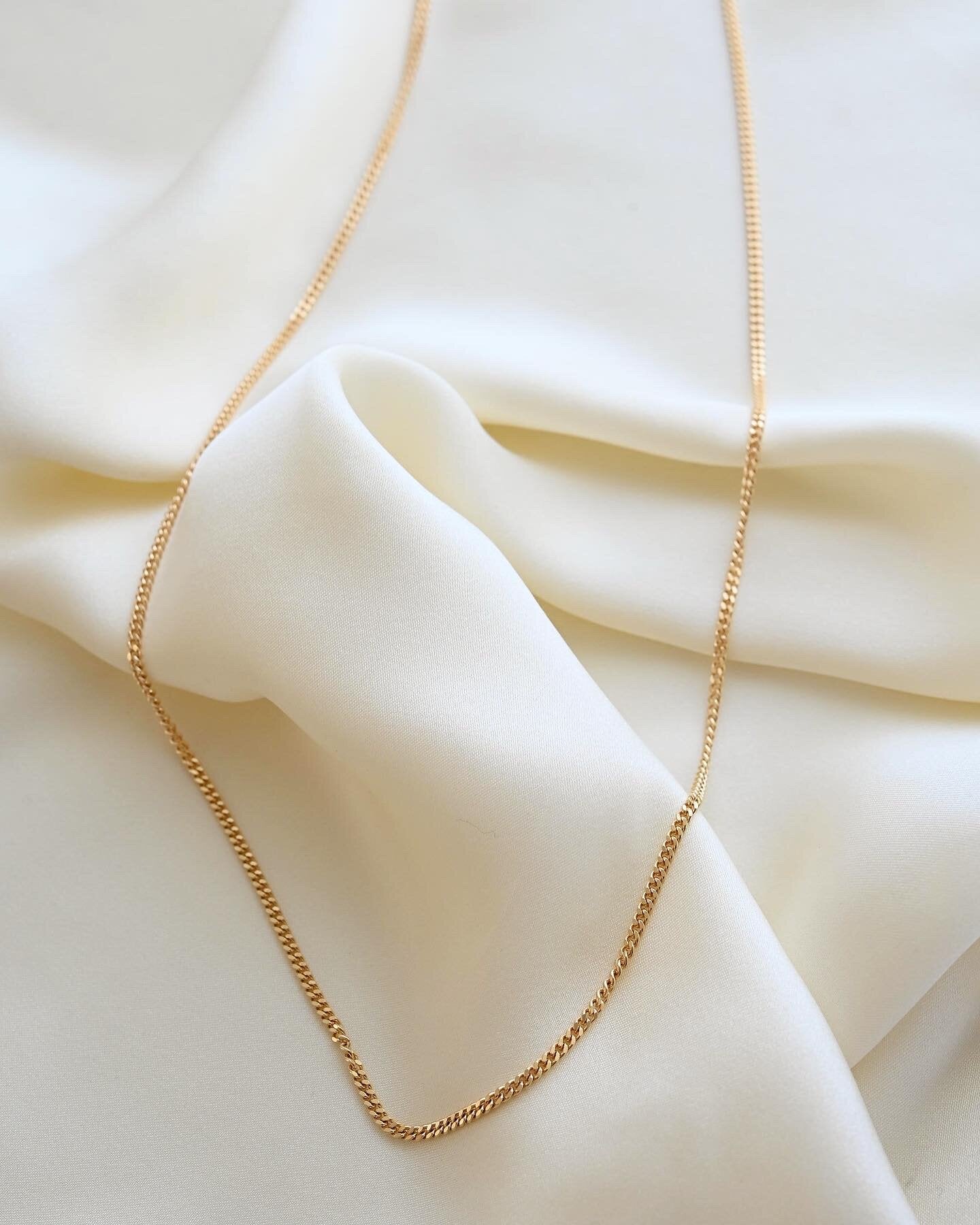 Long Wrap Around Once or Twice 27.4 Inches Faceted Italian Curb Link Necklace 18K Gold