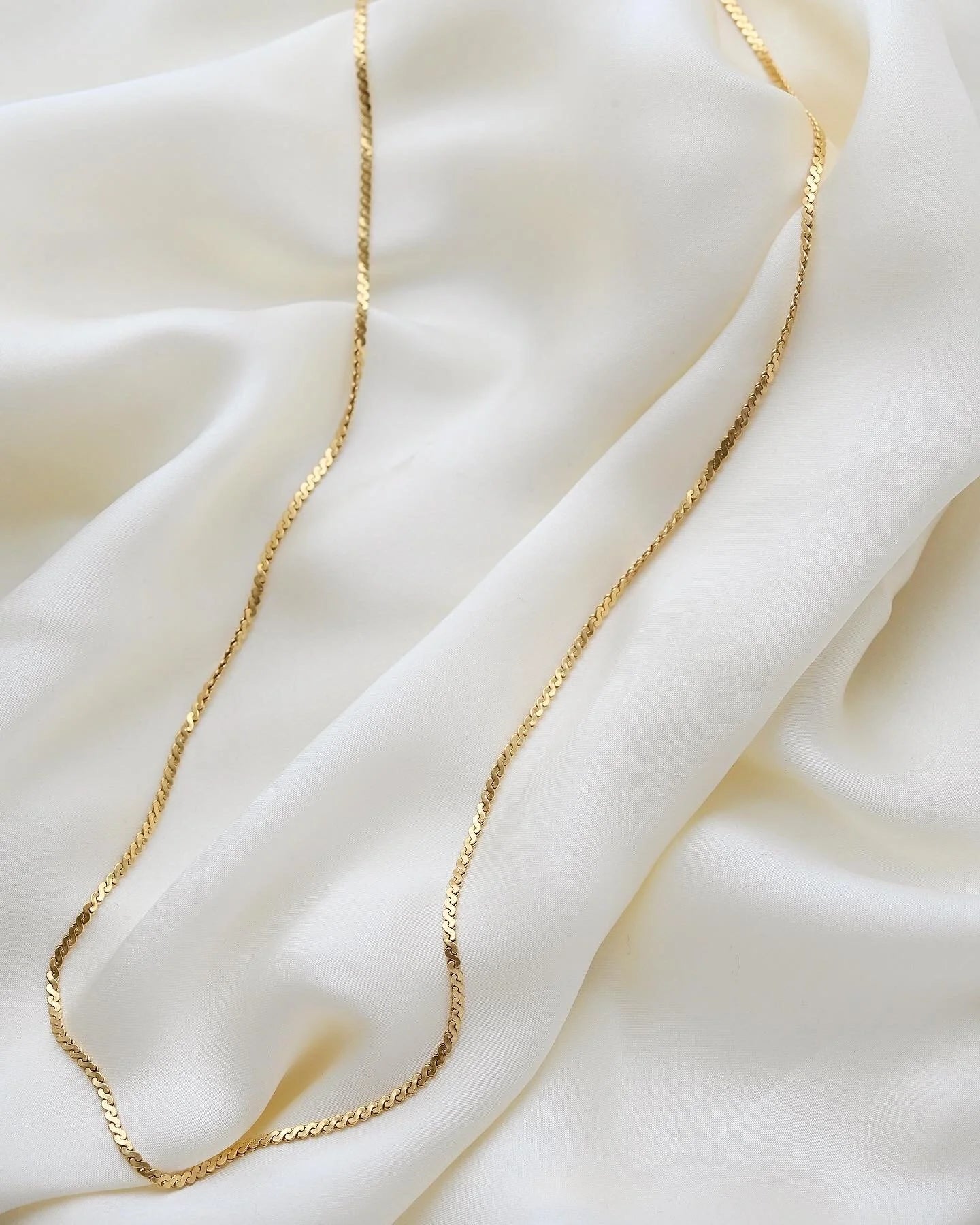 Gorgeous Looong Waves Link Necklace 18K Gold