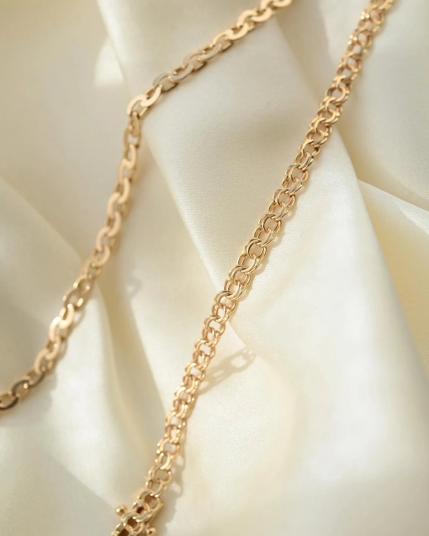 Swedish Virola Link Bracelet 18K Gold 1958