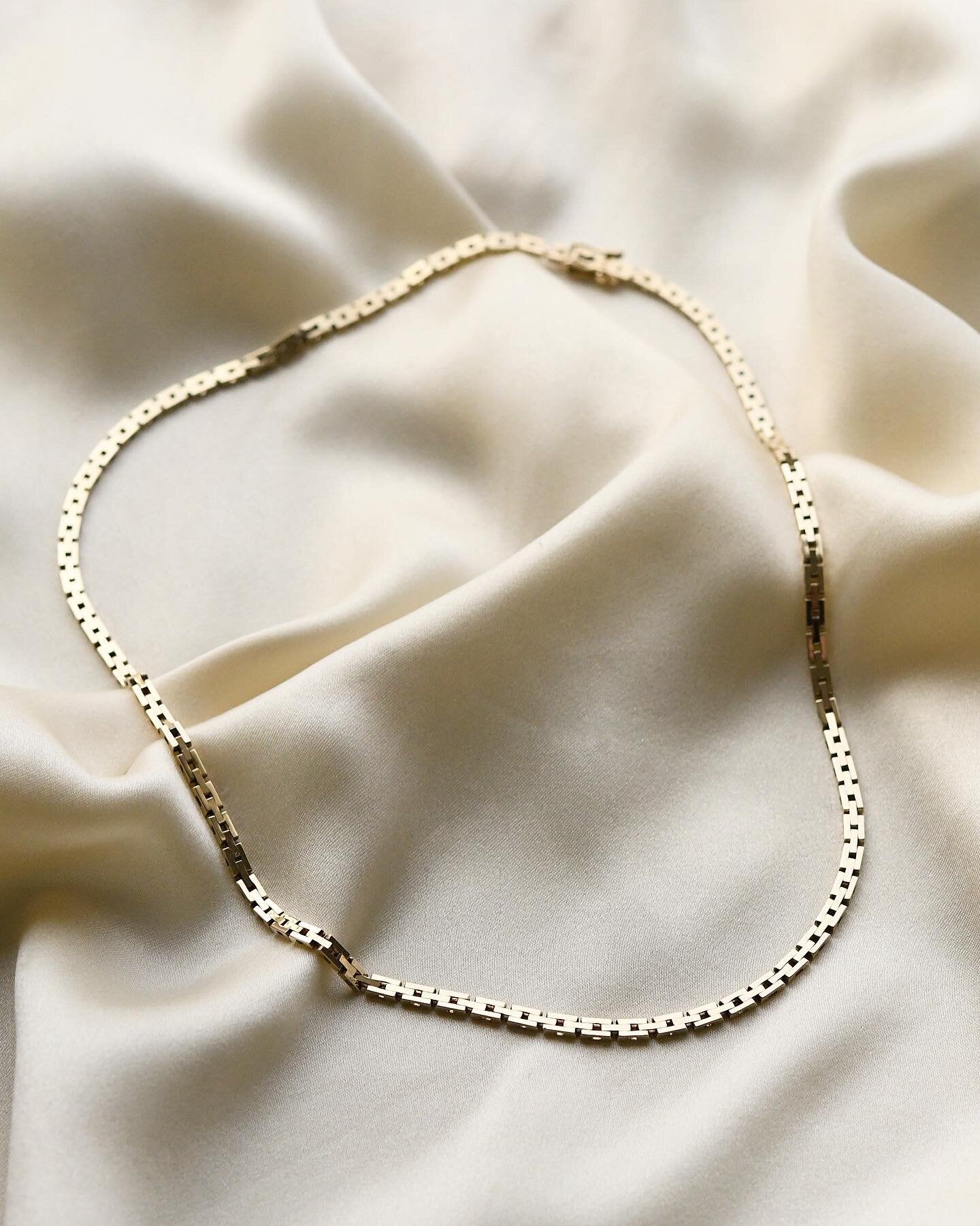 Rare Width Brick Link Chain 14K Gold 1960s
