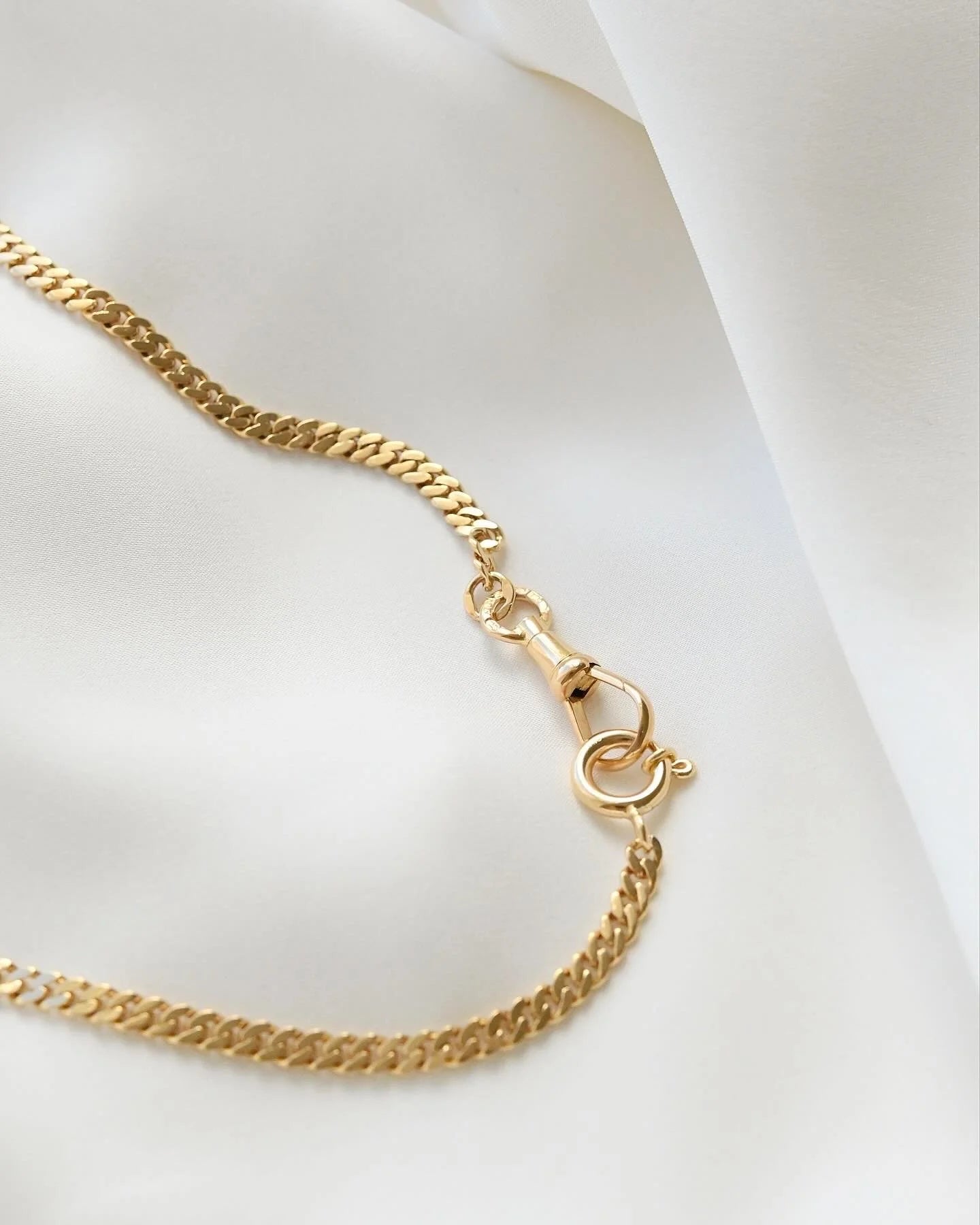 Heavy, Radiant, Perfect Watch Chain Necklace 19 Grams 18K Gold Late 1800s