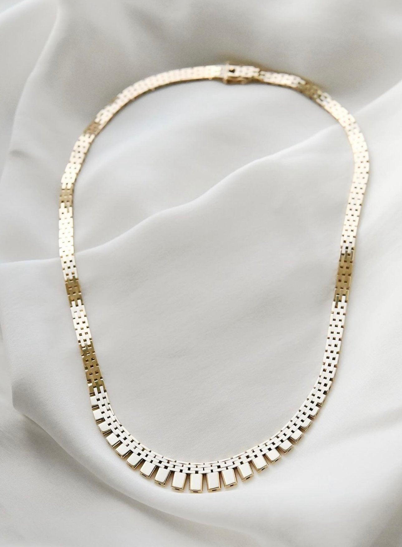 Beeeeeeeautiful Cleopatra Necklace Danish Vintage 30 Grams 14K Gold