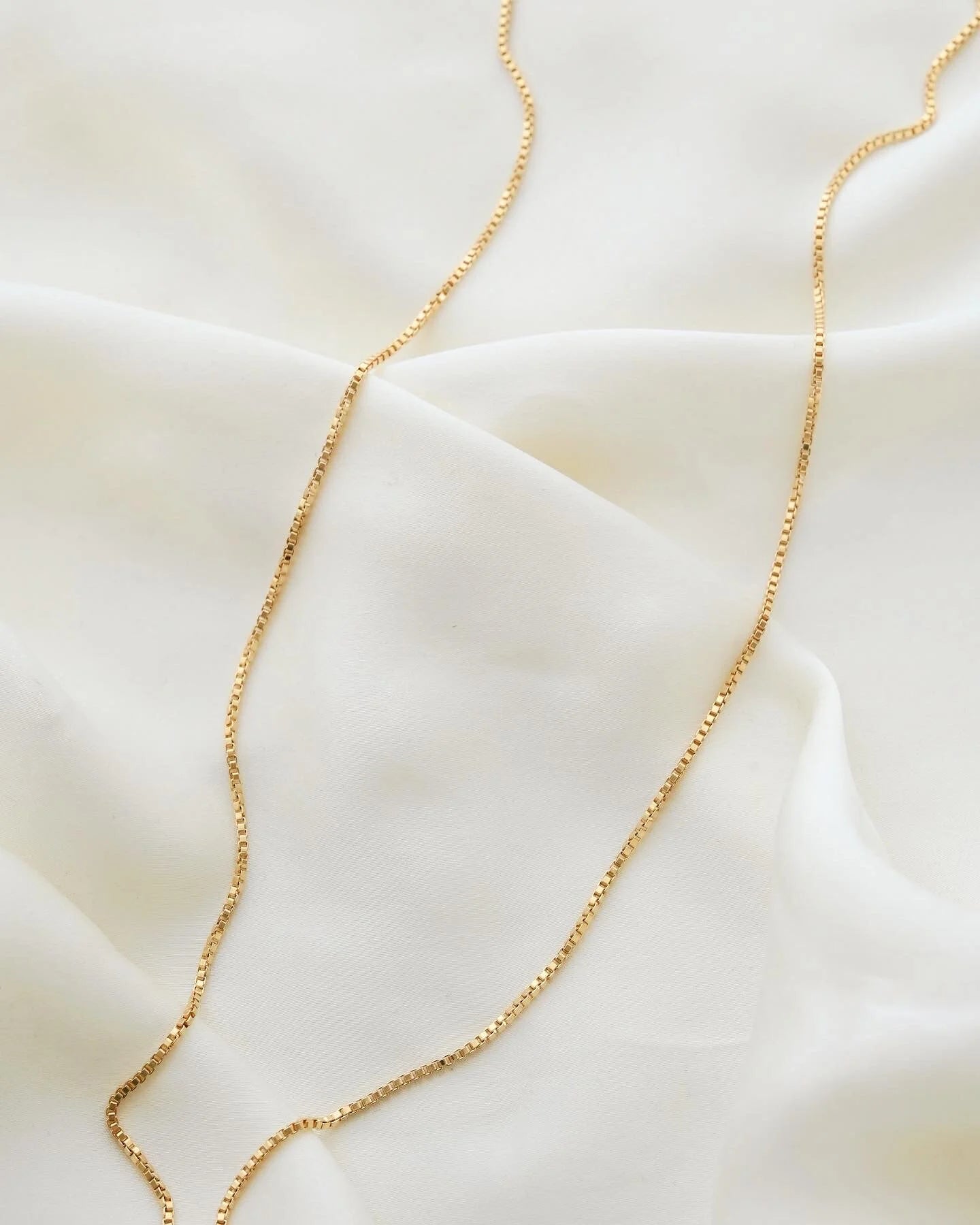 Classic Long 23 Inches 1980s Box Chain 18K Gold
