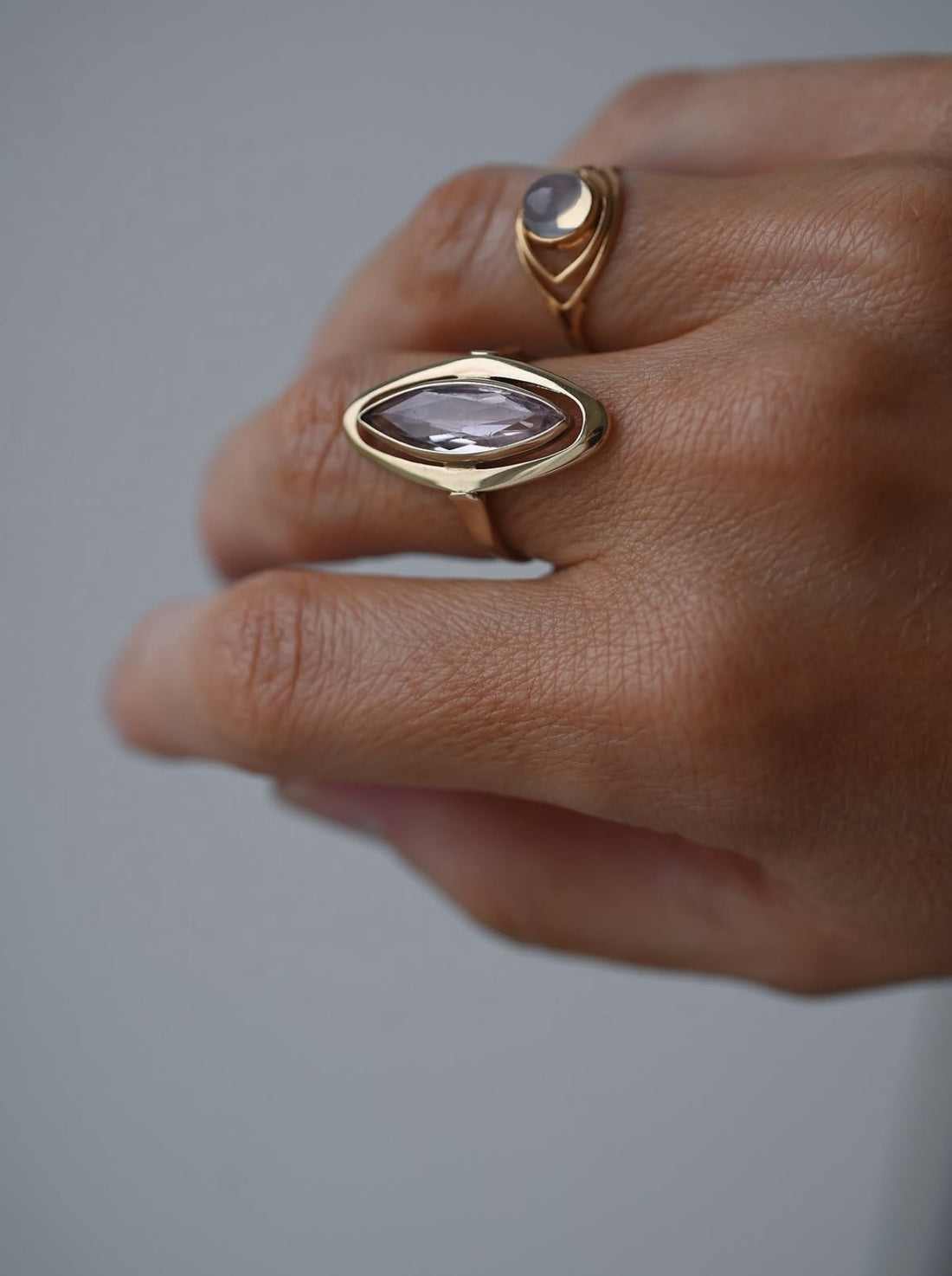 Striking Vintage 8K Gold Marquise Amethyst Ring