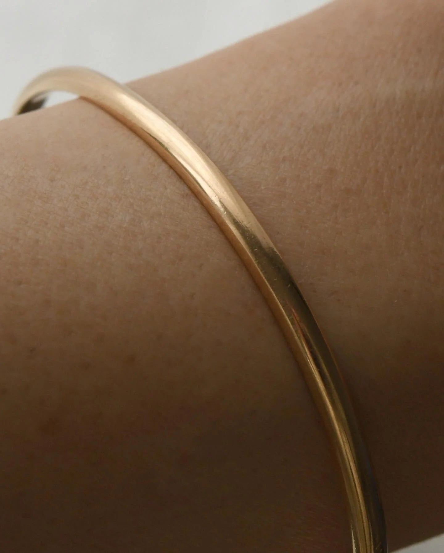 Gorgeous Rose Gold Bangle 18K 1960