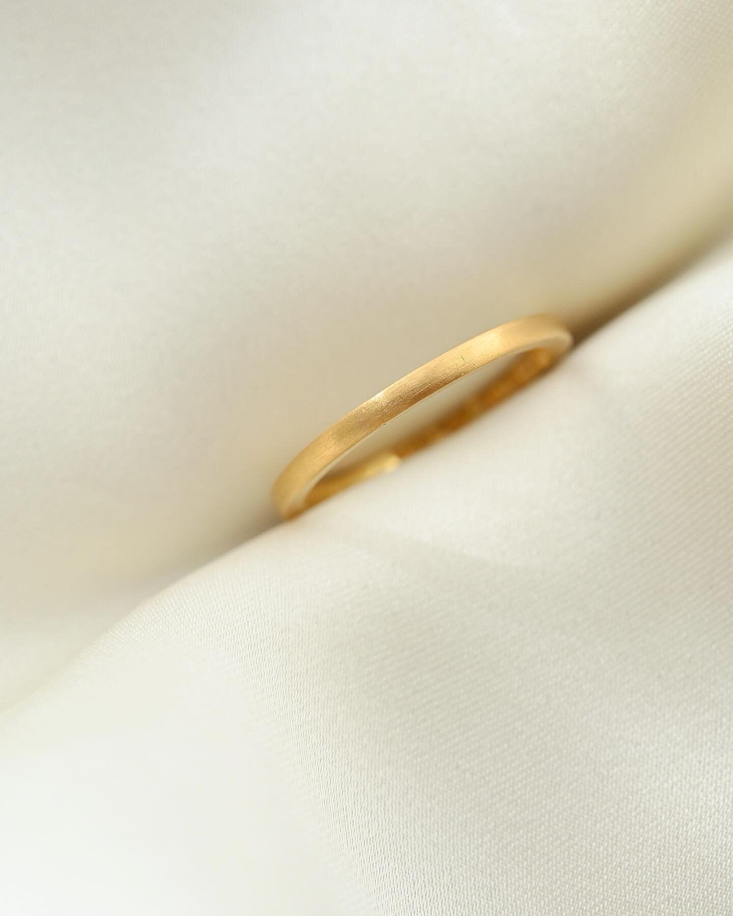 Antique Timeless Wedding Band 23K Gold 1941