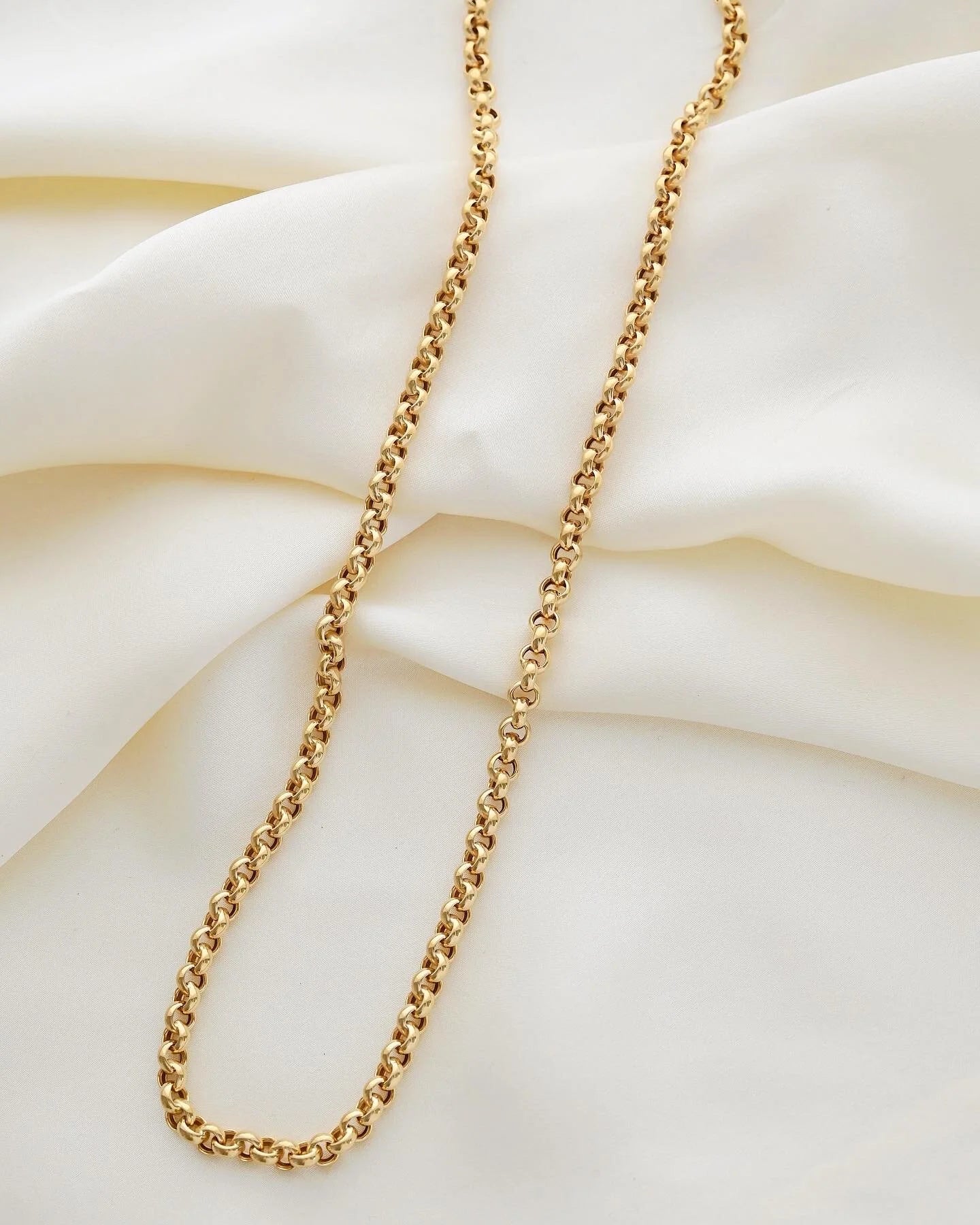 Long 19.5 Inches Italian Vintage Rolo Link Chain 18K Gold
