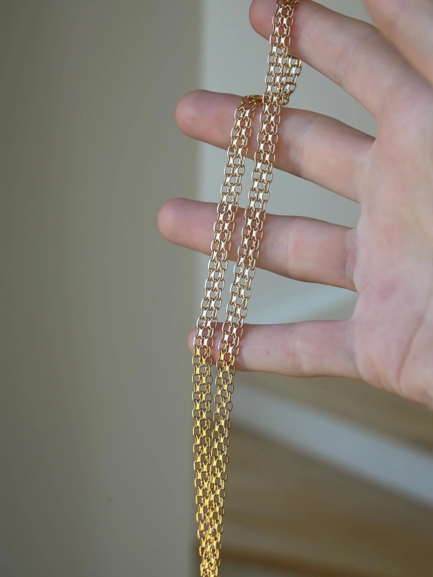 Perfect Star Link Necklace Swedish Vintage Mid 1900s 18K Gold