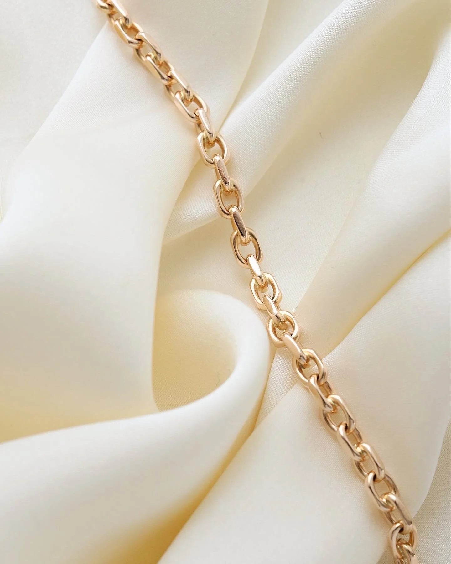 Radiant Danish Vintage Bracelet 14K Gold