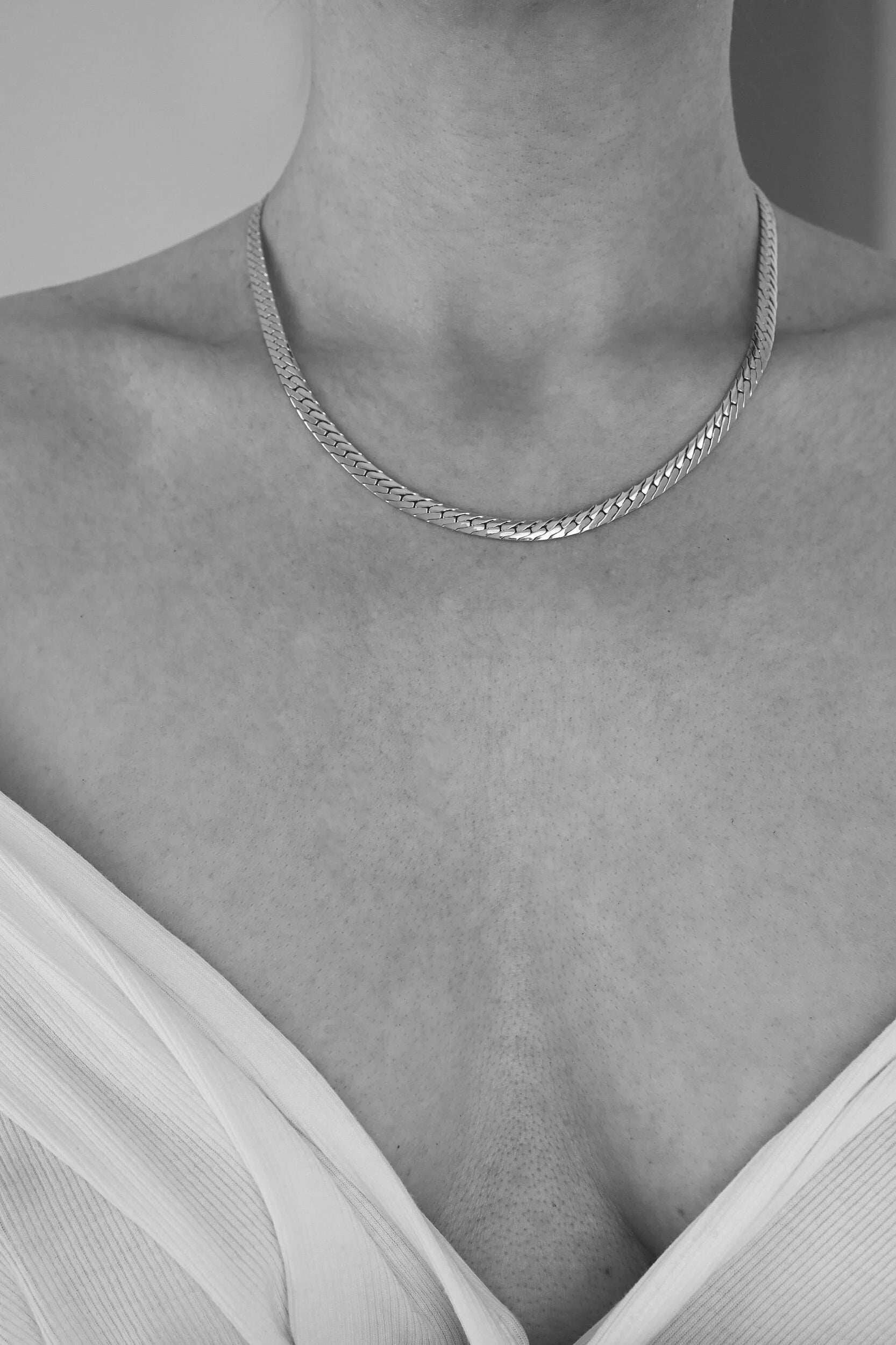 Sublime Rare Deluxe Serpent Curb Link Necklace 18K Gold