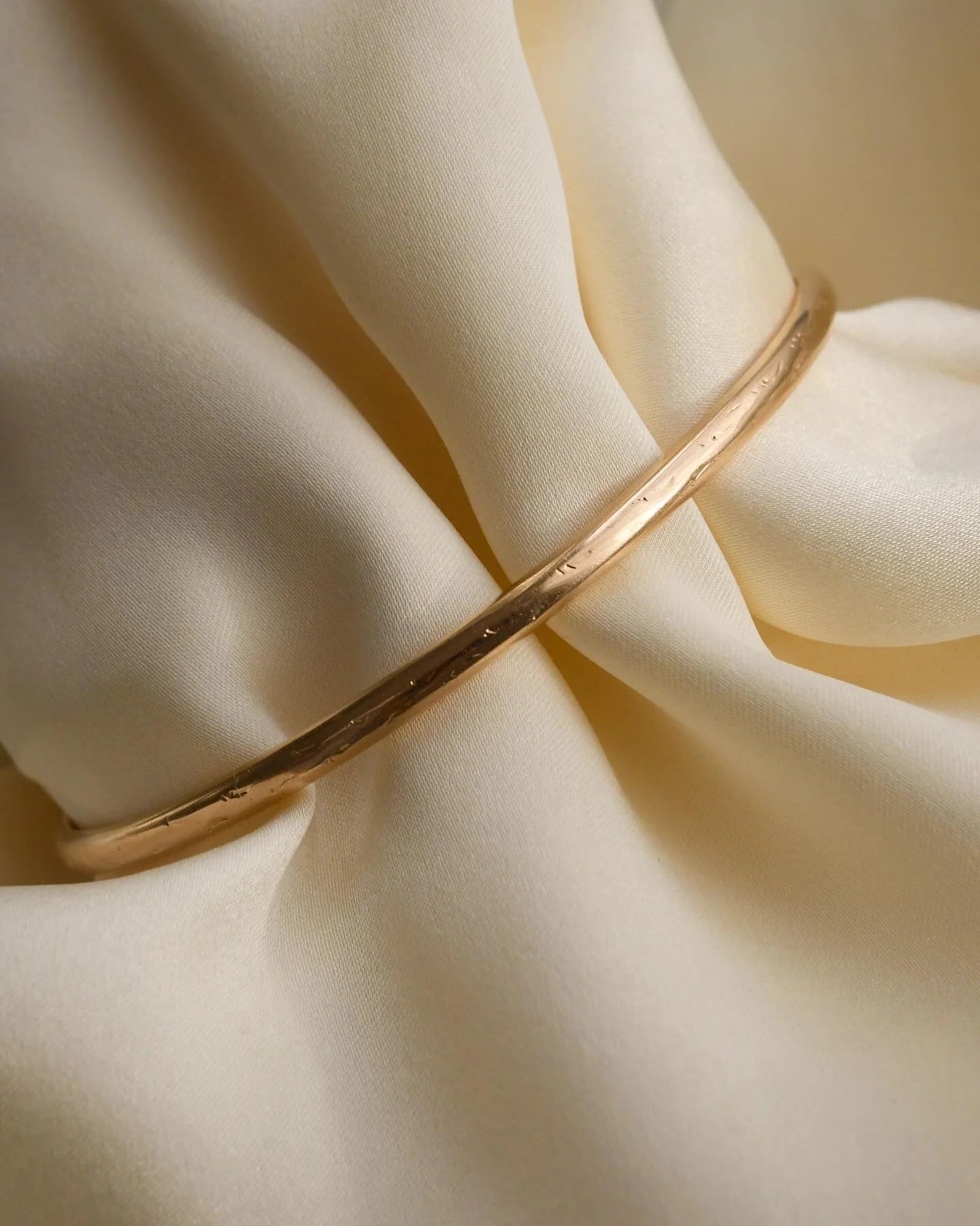 Gorgeous Rose Gold Bangle 18K 1960