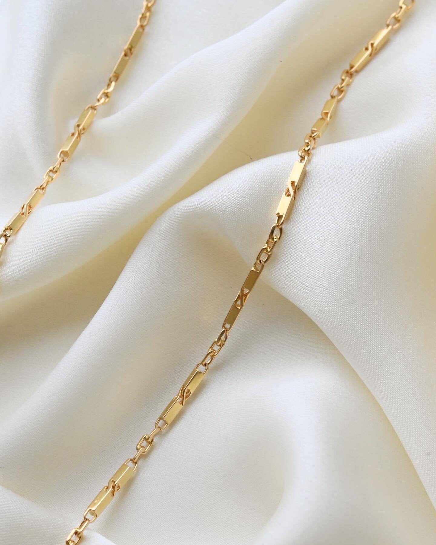 Stunning 16.5 Inches Antique Watch Chain Fancy Link 18K Gold 1910s