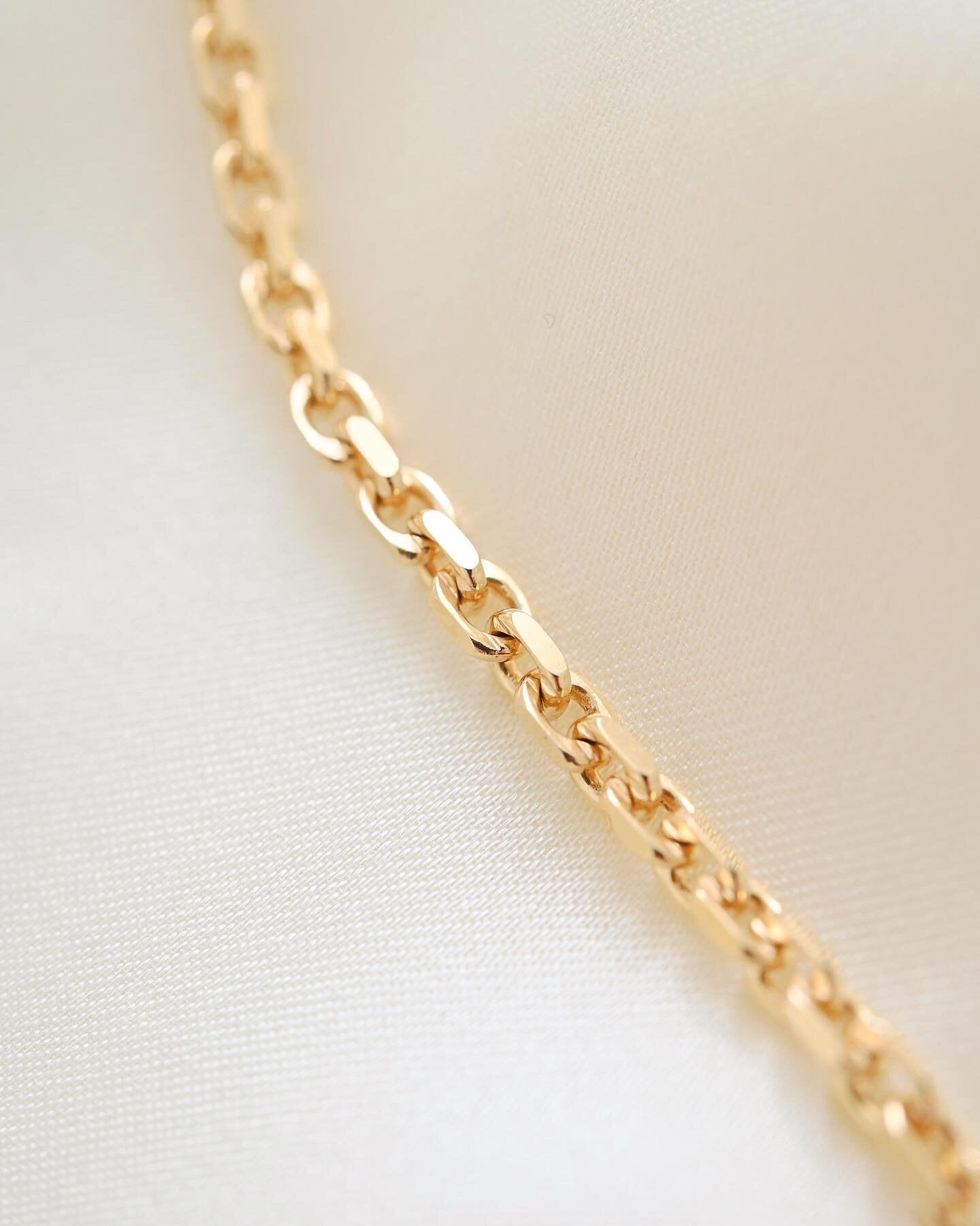 Rare 2.5 mm Italian Vintage Anchor Chain 18K Gold