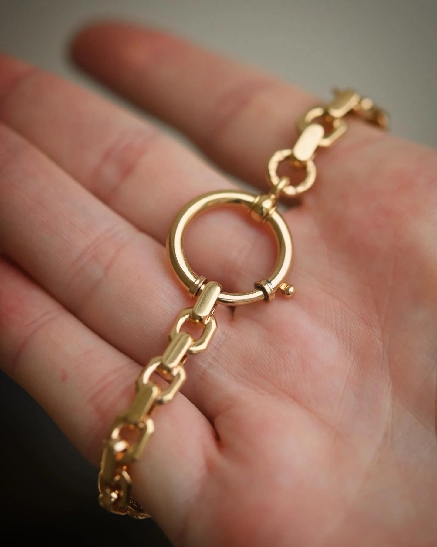 Extraordinary RARE Watch Chain Bracelet 18K Gold 1925