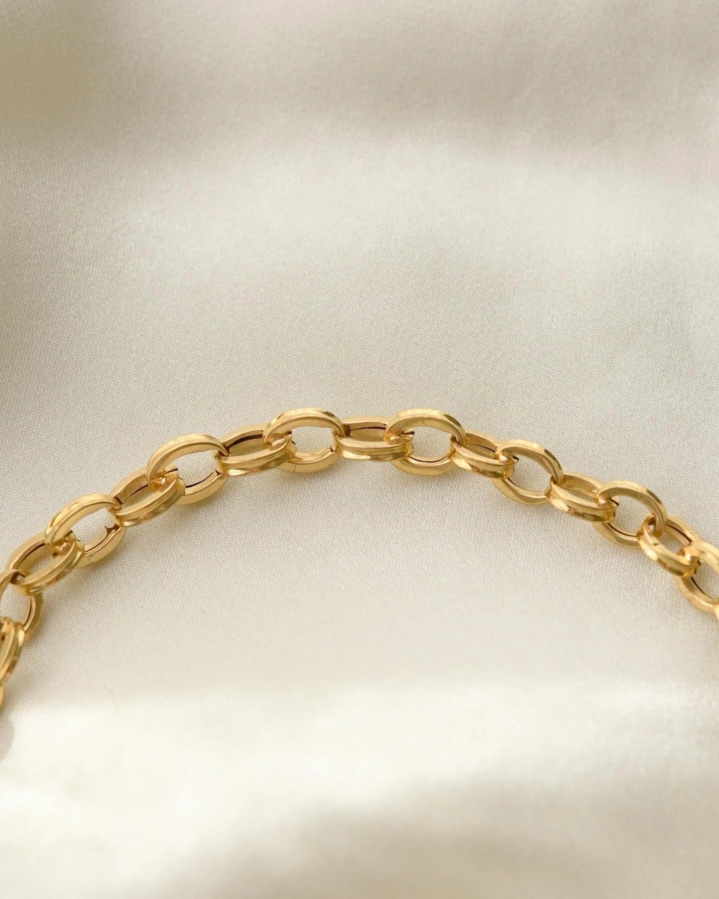 15.3 Inches Watch Chain 18K Gold 1868
