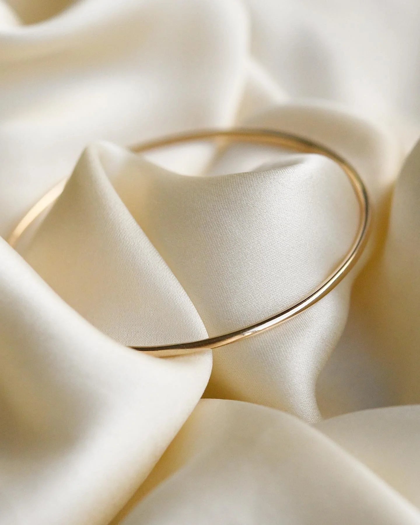 Timeless Solid Vintage Bangle 14K Gold