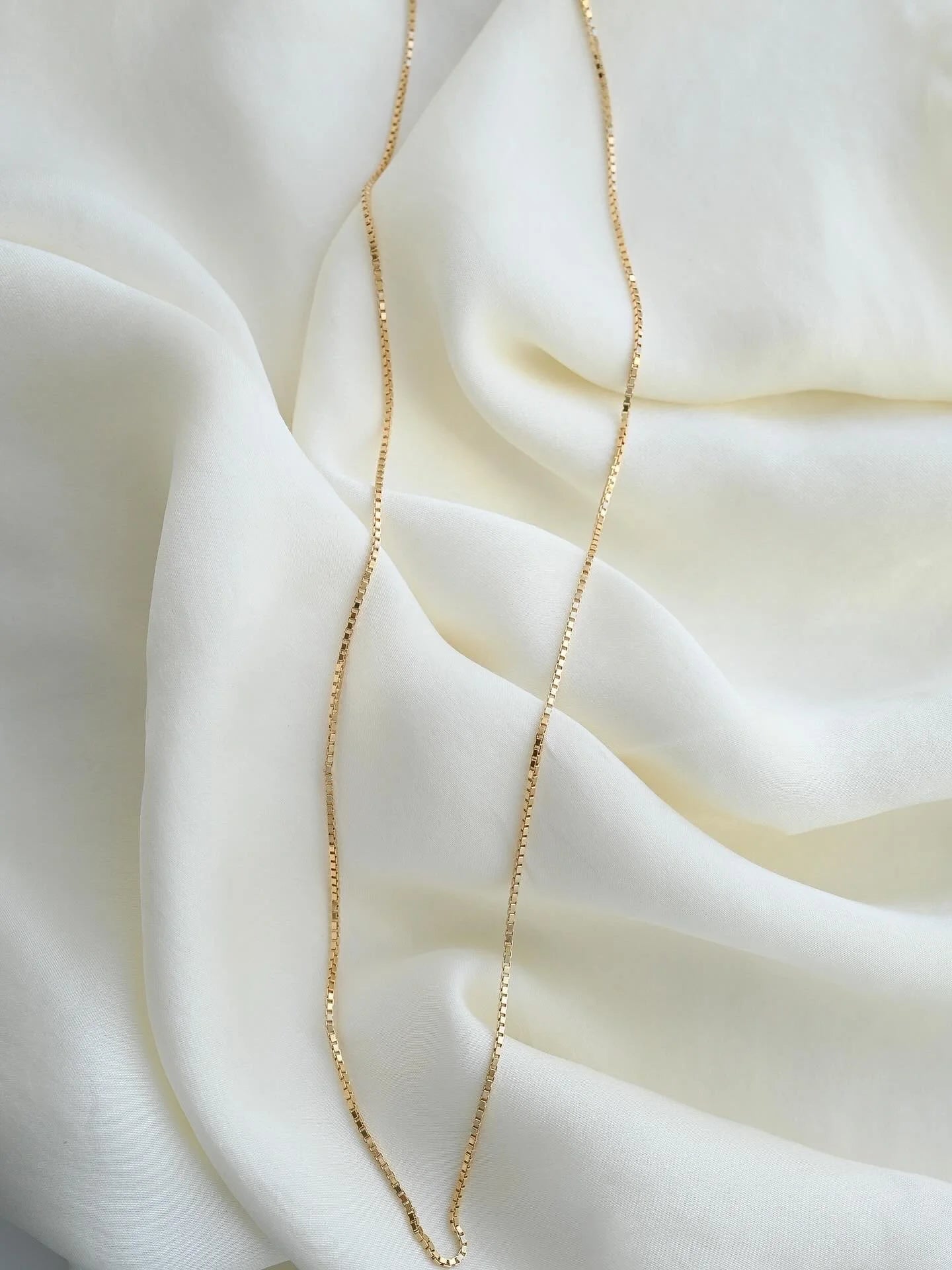 Rare Long 20 Inches Vintage Box Chain 18K Gold