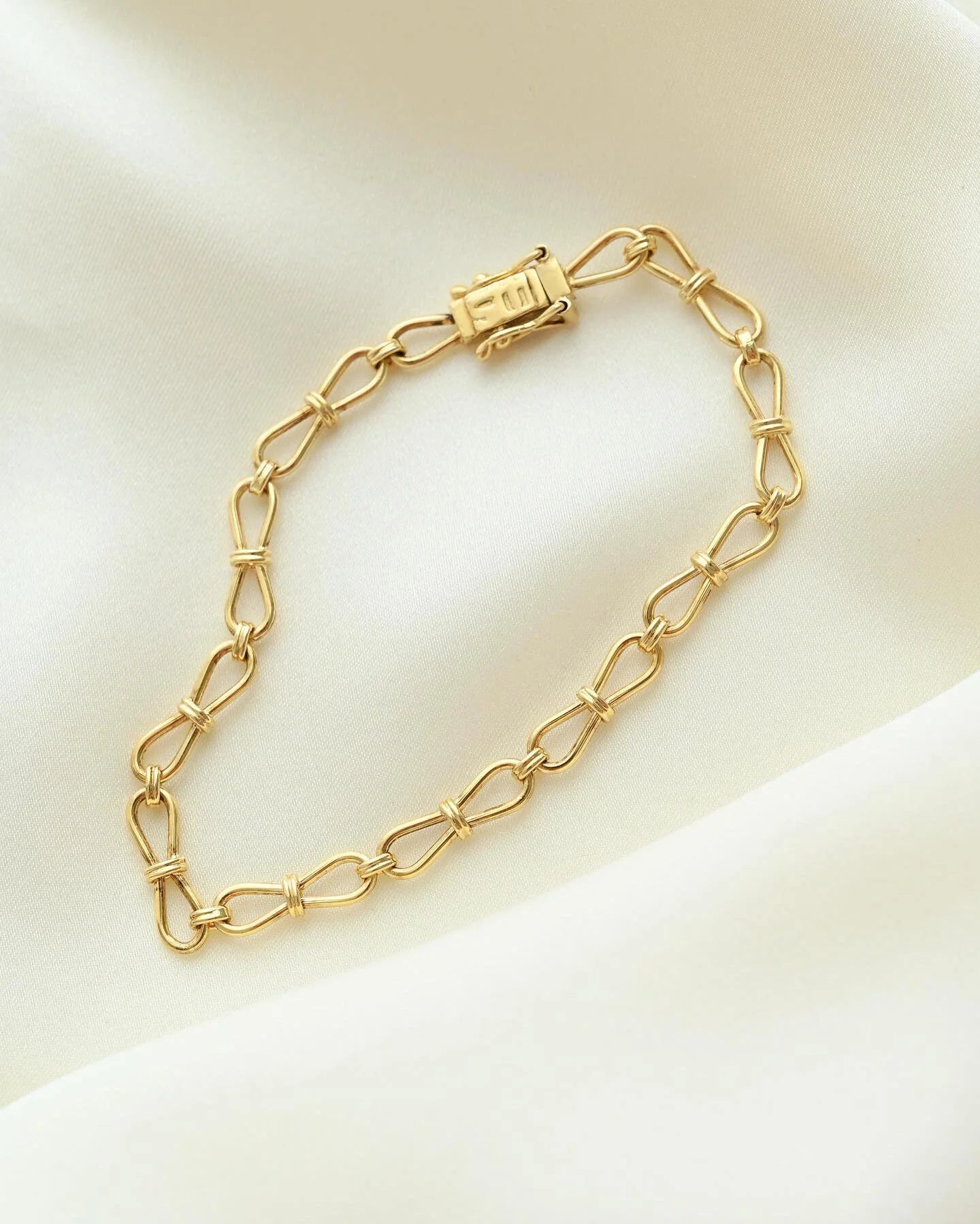Swedish Vintage Eternity Link Bracelet 18K Gold