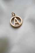 Breathtakingly Beautiful Detailed 150 year-old Antique Carnelian Seal Fob Pendant 18K Gold