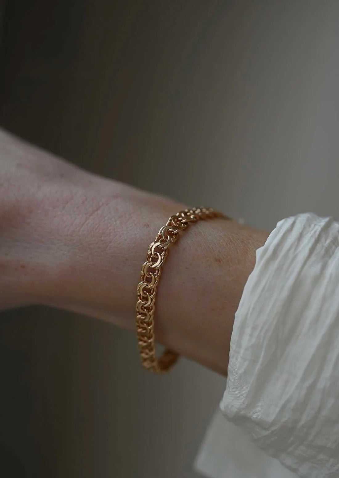 A Unicorn For Tiny Wrists Vintage Bracelet 18K Gold