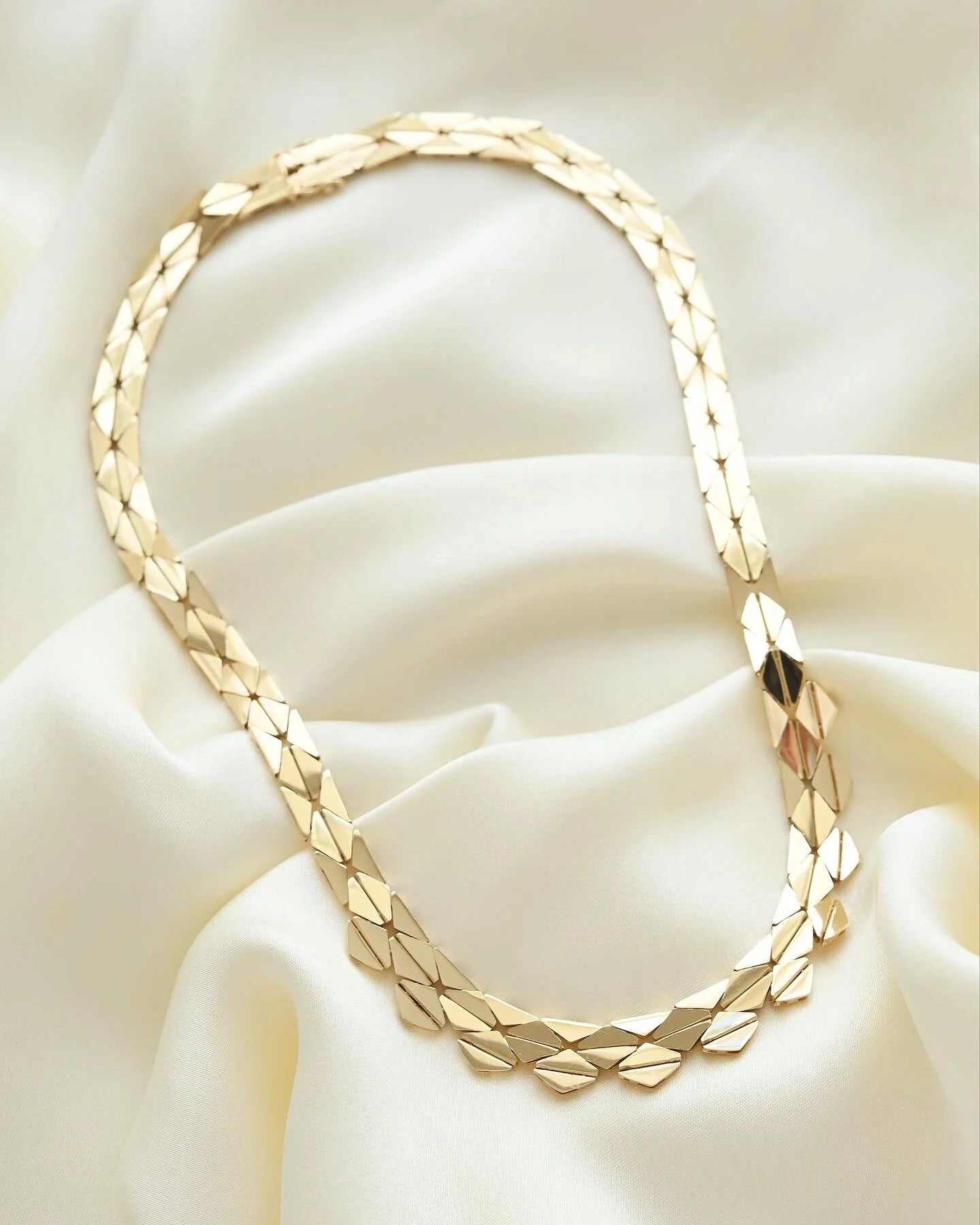 Outstanding Danish Vintage Bee Cell Variation Link Necklace 14K Gold