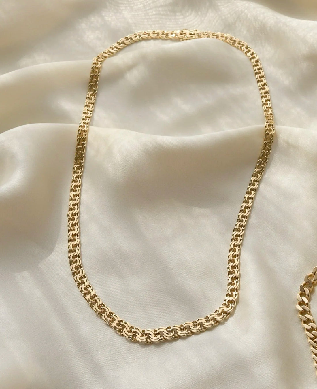 Gorgeous Bismarck Link Chain 14K Gold
