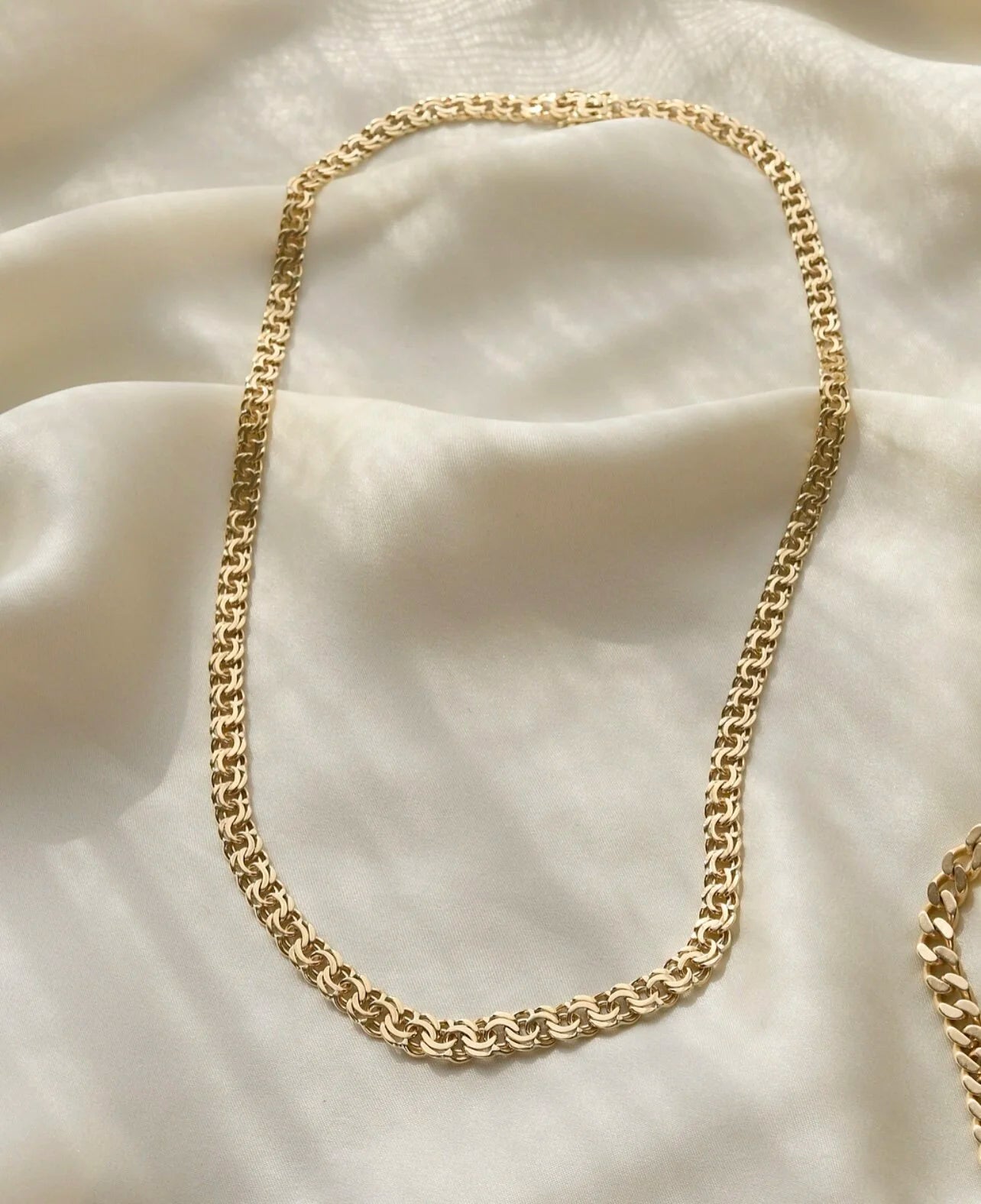Gorgeous Bismarck Link Chain 14K Gold