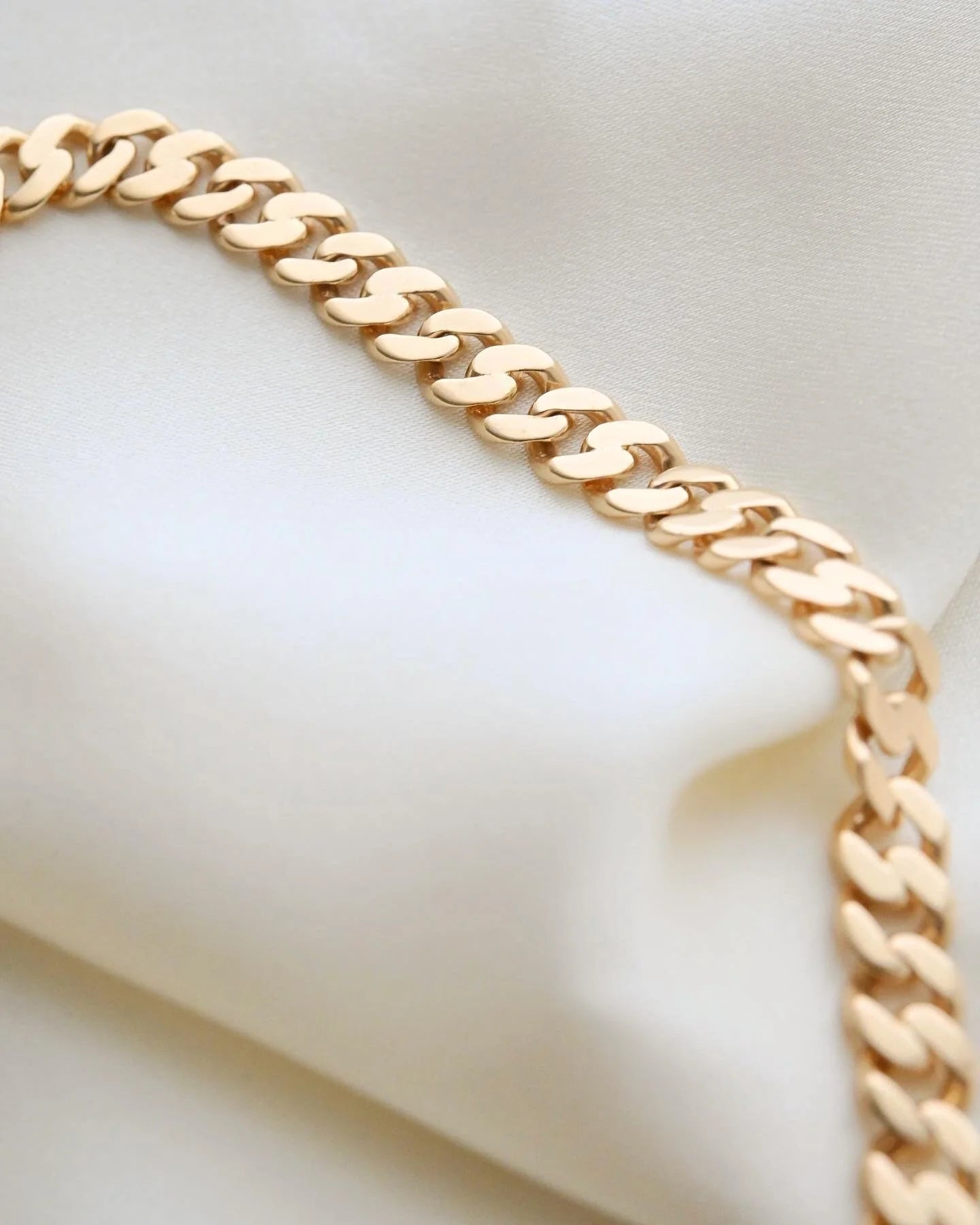 Sublime Swedish Antique Watch Chain 1925 18K Gold