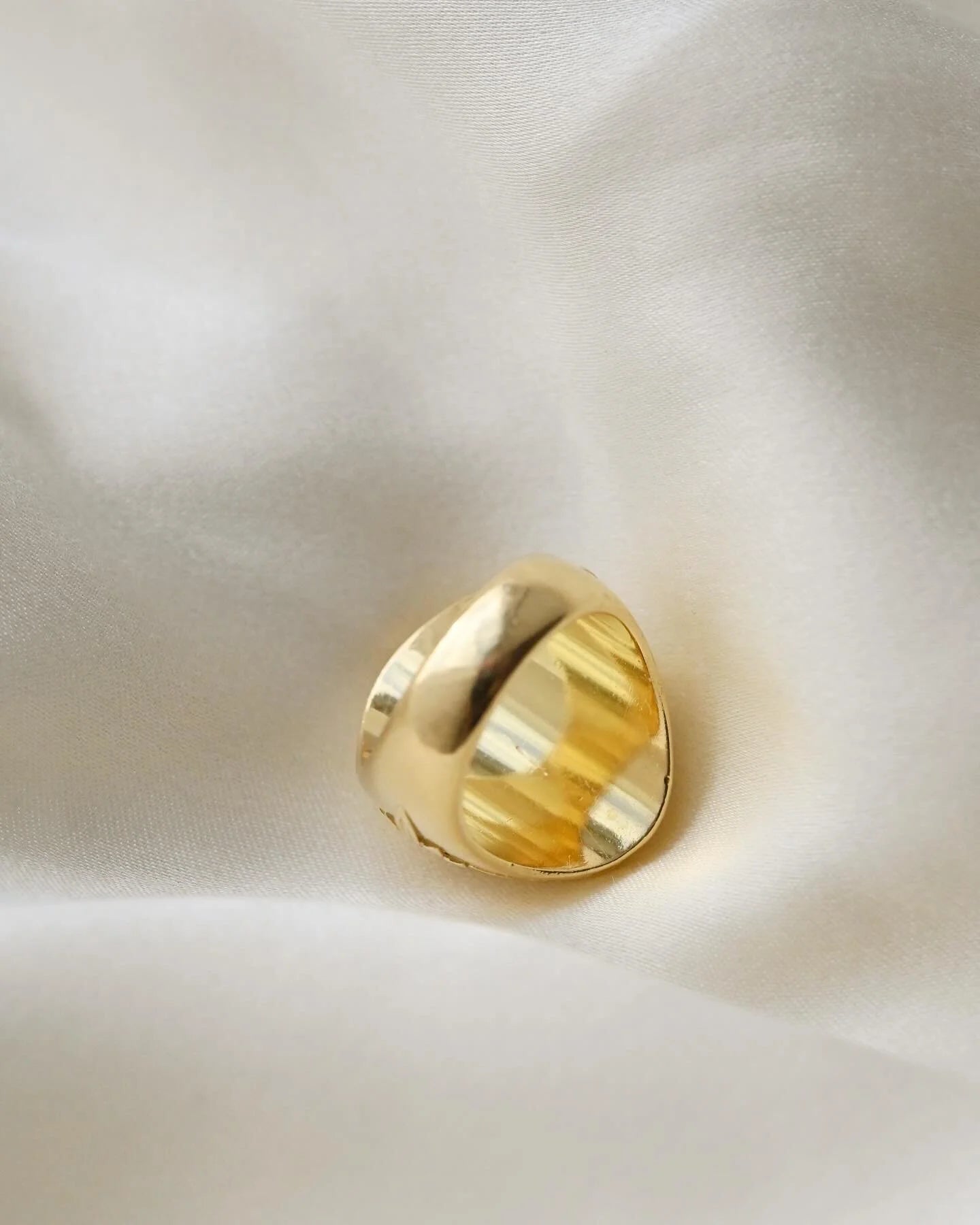 The Most Perfect Antique Onyx Signet Ring 11 Grams 18K Gold