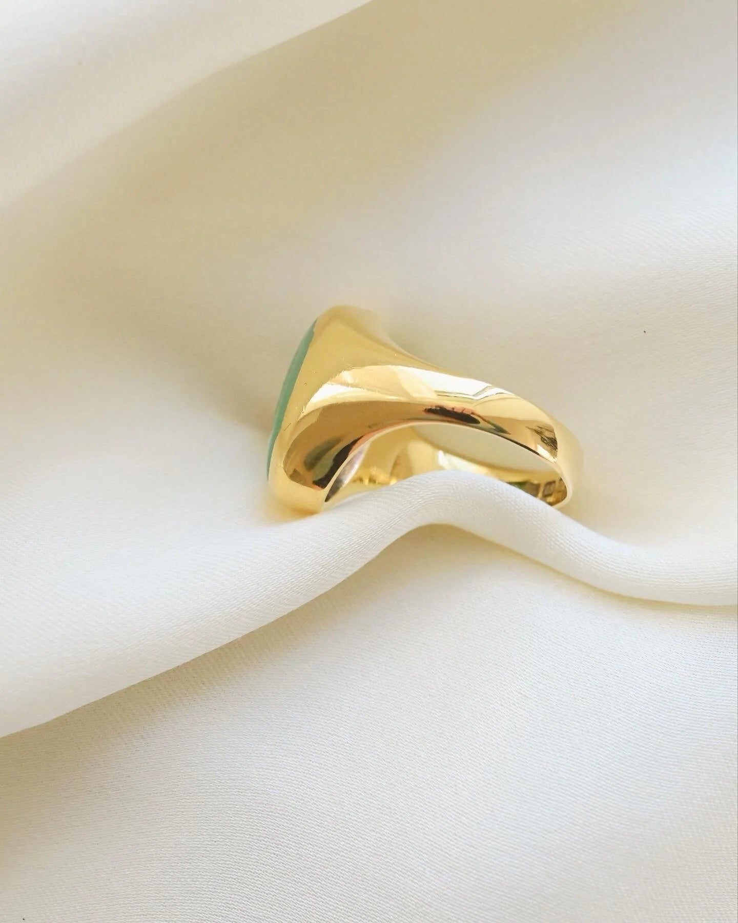 Rare Chrysoprase Signet Ring 18K Gold 1970