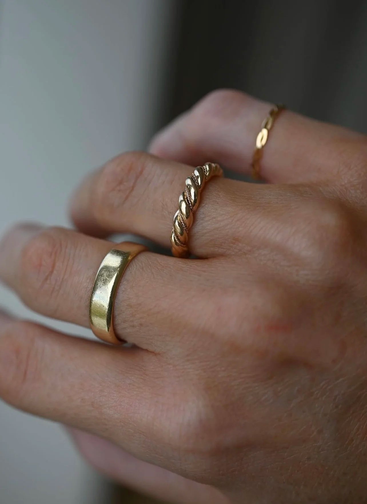 Special Luminous Gold Band Size 8 14K Gold Vintage 1970s