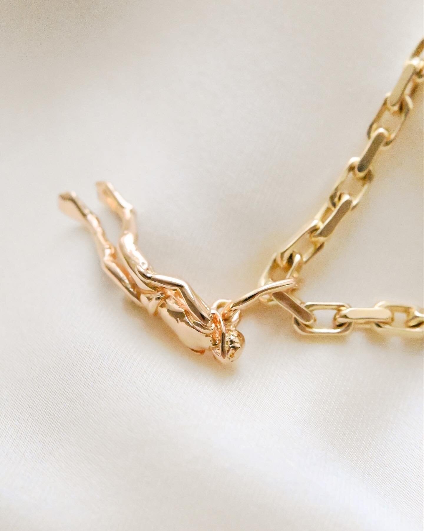 Absolutely Glowing Vintage Divers Charm 18K Gold