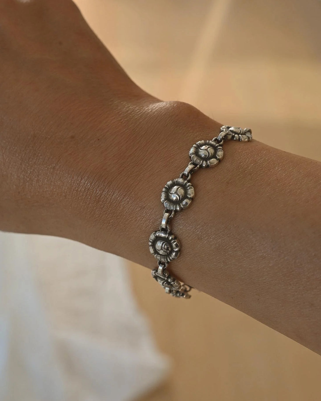 Irresistible Amazing Condition Antique Flower Bud Sterling Silver Bracelet By Georg Jensen 1933-1945