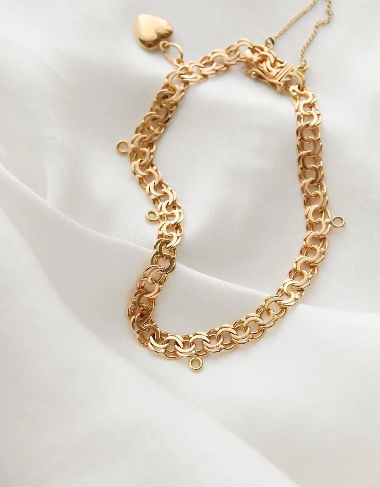 Beautiful Link Bracelet Ready for Charms 18K Gold 1953