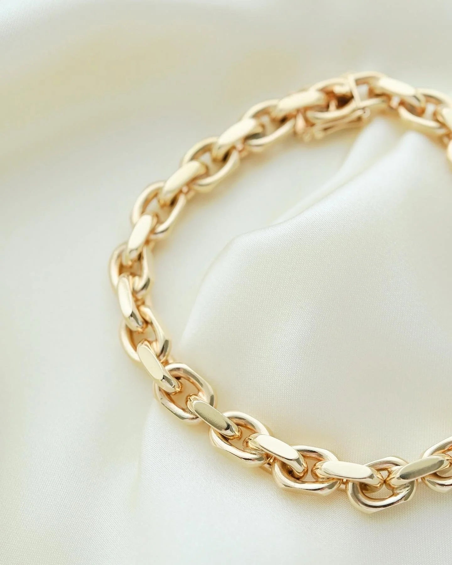 Perfect Danish Vintage Dream Link Bracelet 14K Gold
