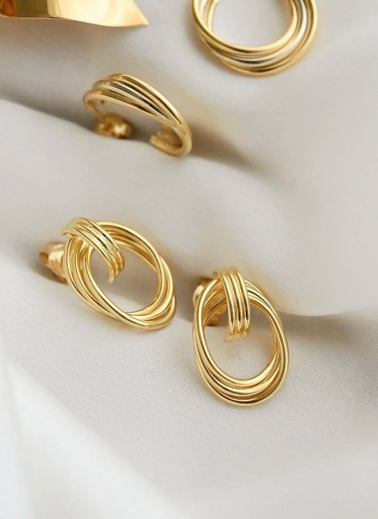 Most Special Mid Century Italian Vintage Earrings 18K Gold